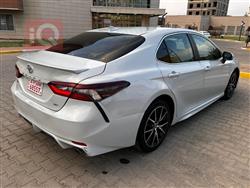 تۆیۆتا کامری